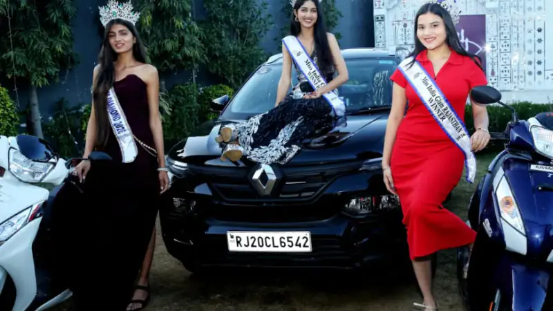 अनंता मिस इंडिया ग्लैम 2026: जयपुर में विजेताओं को सौंपी गईं कारें, स्कूटी और नकद पुरस्कार